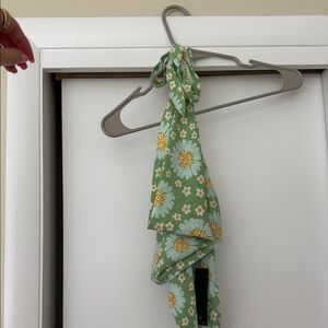Lulu's Green Floral Fabric Accent